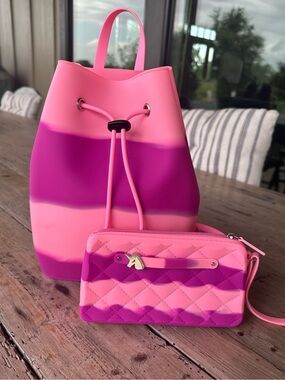 Gummy Bag By American Jewel, Backpack w/Wristlet, Pink Tie-Die, Unicorn Charm